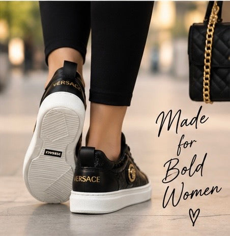 Luxury Black Shoes & Gold Designer-Sneakers – Premium Style